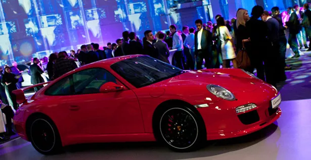 Москву накрыла ночь Porsche