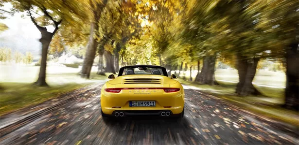 Легче, быстрее, динамичнее: новый 911 Carrera 4