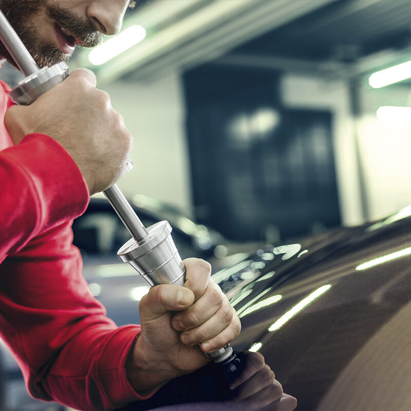 Выправление вмятин без покраски Porsche в Москве у официального дилера