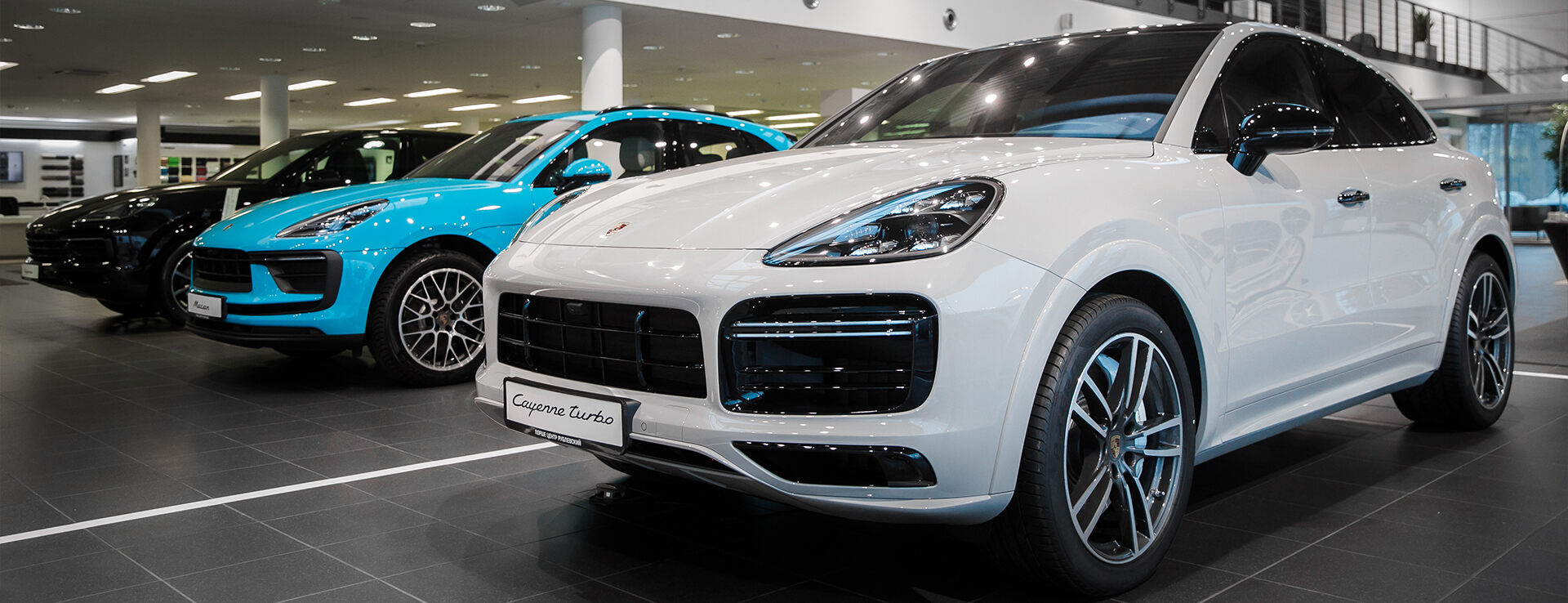 https://www.sportcar-center.com/photos/header/491197_bo257ttisC50JHN4katRsGSegbqd1IM2.jpg.optimized.jpg
